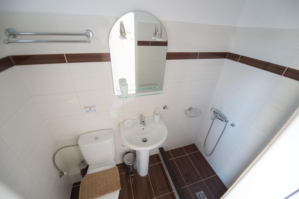 Apartment Nikolatos *